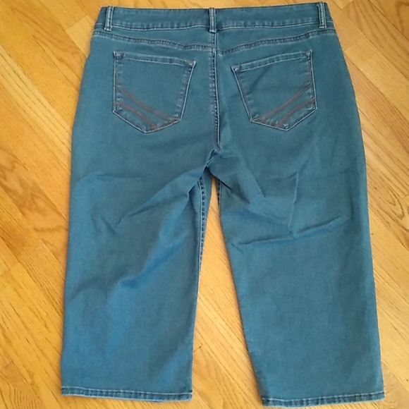 Lee Riders Stretch Denim Capri's - Picture 4 of 6